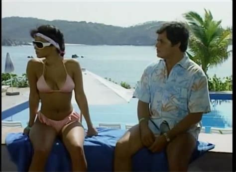 Naked Lili Blanco in Papá soltero