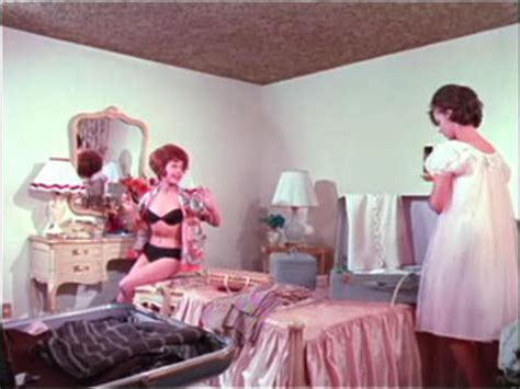 Naked Maricruz Olivier In Despedida De Soltera