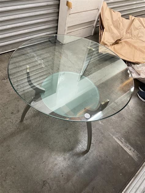 Modern Glass End Table, round | EstateSales.org