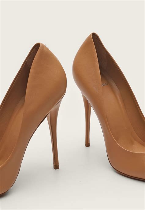 Scarpin Carrano Salto Alto Nude Compre Agora Dafiti Brasil