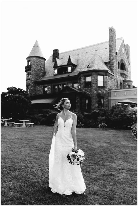 Enchanting Belhurst Castle Wedding - calypsoraephotography.com