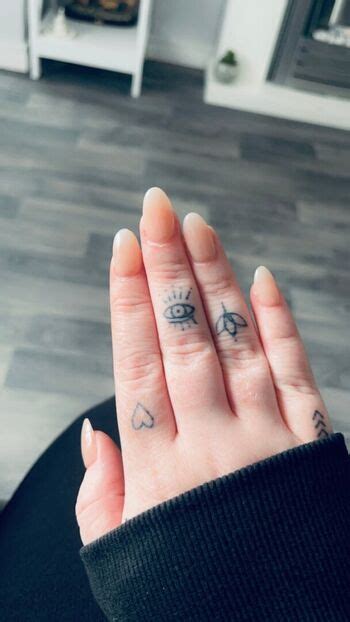 Chloz Ee Coco Lls Leaked Nude Onlyfans Shemaleleaks