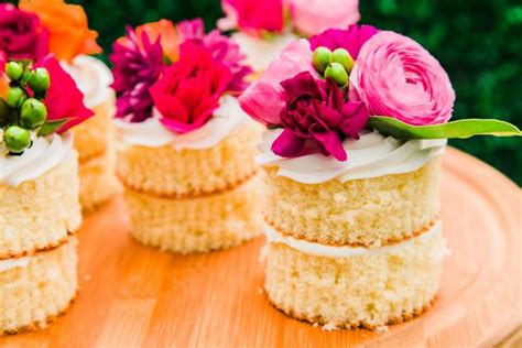 How To Make Mini Naked Cakes Hgtv