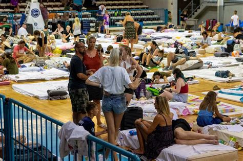 In Pictures Rhodes Evacuation As Government Says 10000 Brits Still On