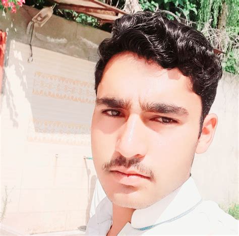 tanha  sajid qureshi  reels facebook