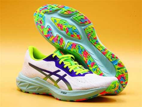 Купить Кроссовки ASICS за 18000р. с доставкой