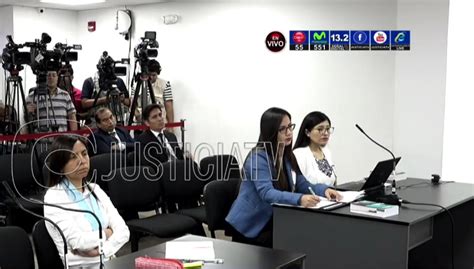 Keiko Fujimori Juez dicta 15 meses de prisión preventiva en su contra