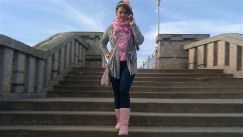 Розовые угги (26 фото): с чем носить