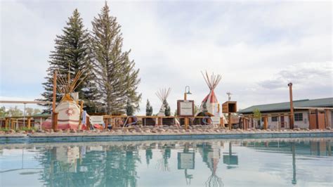 Hot Springs in Wyoming You Have to Try - Getaway Couple