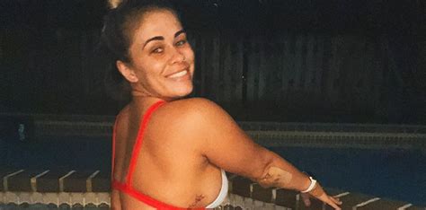 Paige VanZant Goes Viral After Showing Off Her Booty In Red And White Bikini Page 3 Of 8