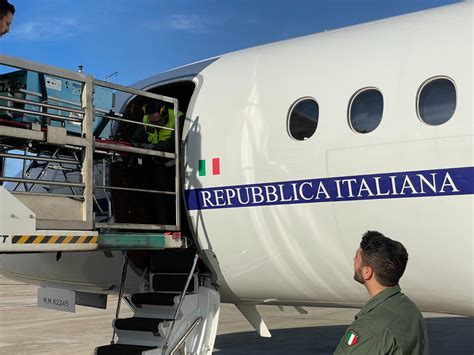 Aeronautica Militare Trasporto Sanitario D Urgenza Per Una Neonata Di