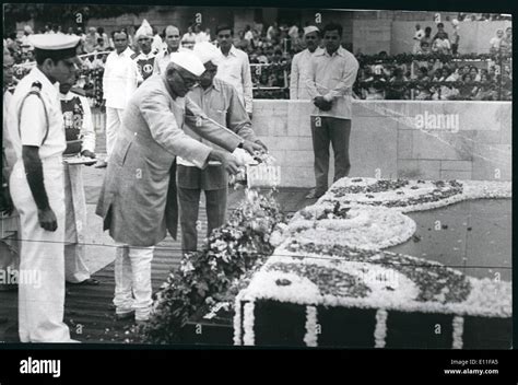 Oct. 10, 1977 - President Neelam Sanjiva Reddy paying homage at Mahatma ...