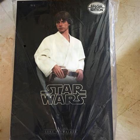 Hot Toys MMS Star Wars IV Luke Skywalker Special Edition