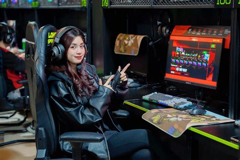 Danh T Nh Hot Girl M I N I L Ng Game L T Info C C M T