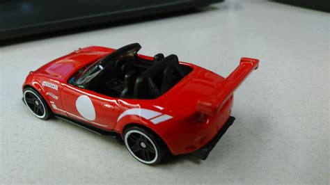 Hot Wheels Mazda MX Miata