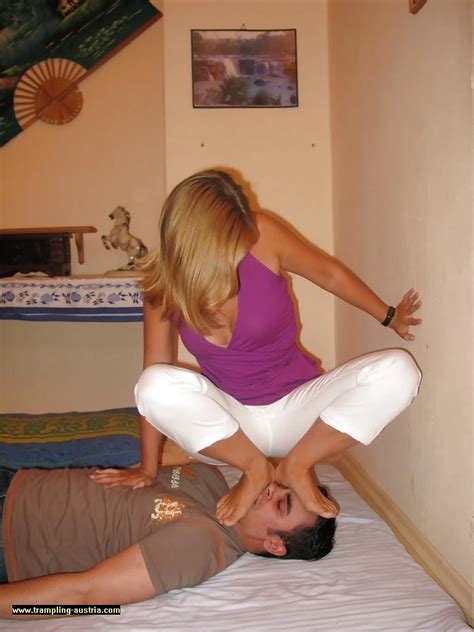 Head And Throat Trampling Nude Pics XHamster