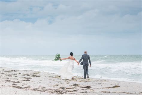 First Look Wedding Photo Shoot On The Beach Popsugar Love And Sex Photo 34