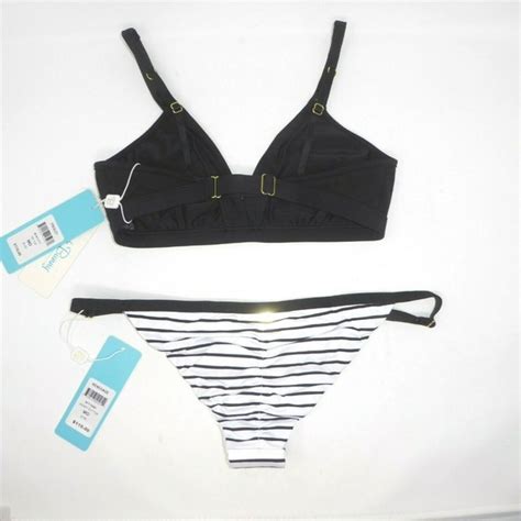Beach Bunny Swim Beach Bunny Presley Top And Skimpy Bikini Bottom Poshmark