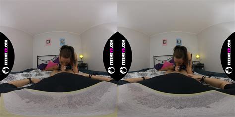 Lola Ash Sexy Milf Virtual Reality Blowjob VR Porn Video VRPorn