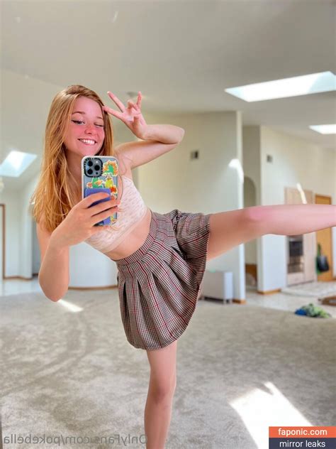 Poke Bella Aka Pokebella Nude Leaks OnlyFans Faponic