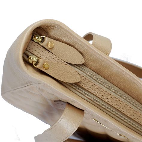 Bolsa Matelassê Feminina Nude