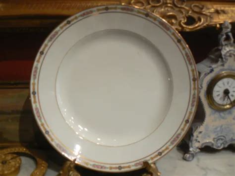 BEL ANCIEN PLAT Rond Creux En Porcelaine De Limoges PP 1920 Decor De