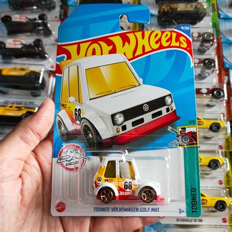 Hot Wheels Hotwheels Tooned Volkswagen Golf Mk White Lot A Shopee Malaysia