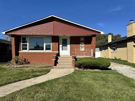 5300 Oakdale Dr, Oak Lawn, IL 60453 | 13 Photos - Movoto