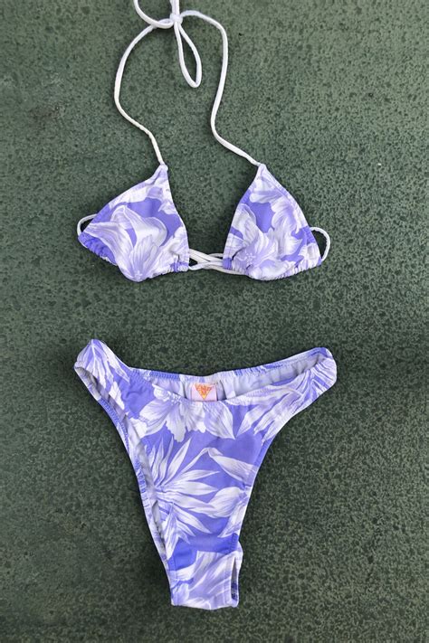 Vintage Venus Bikini Blue Hibiscus ShopperBoard