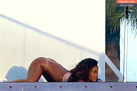 Rihanna Aka Badgalriri Nude Leaks Onlyfans Photo Faponic