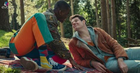 Xem xong phim Sex Education tôi hối hận chỉ vì tôi mà gần tuổi con trai vẫn chưa tìm được