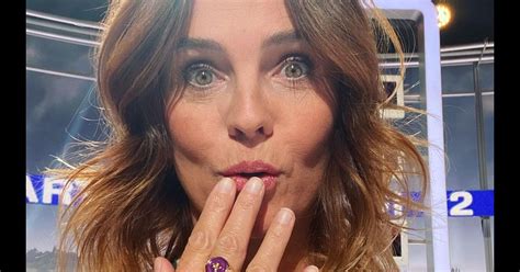 Marine Vignes Divine En Bikini L Ex Compagne De Nagui Confondue Avec Ses Filles Purepeople