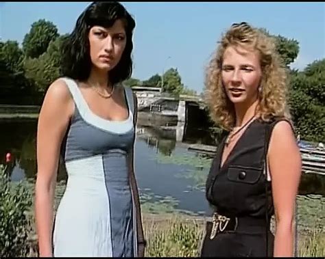 S T Tysk Brud Delar Kuk Med Het Blond Milf Xhamster