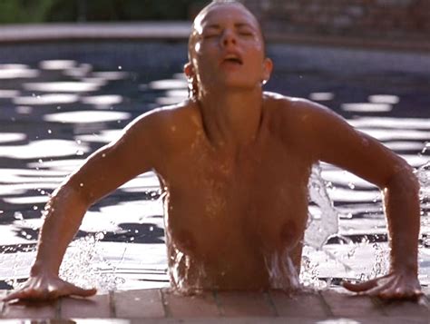 Jaime Pressly Showing Her Nice Boobs And Ass In Yellow Thong Porn