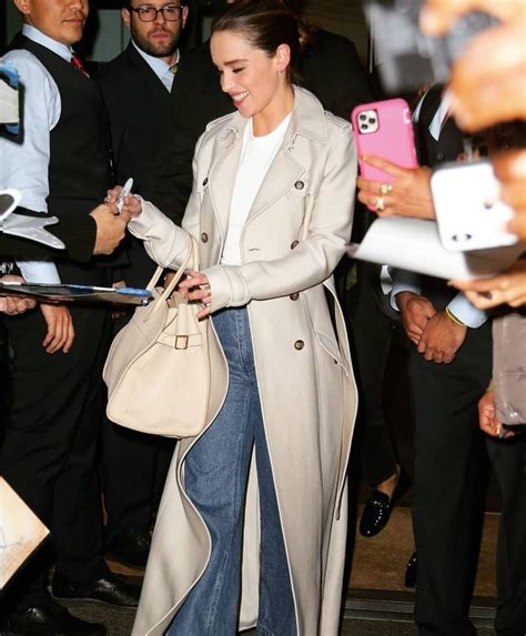 Pin By Themyscira On Emilia Clarke Emilia Clarke Style Emilia Clarke Hot Emilia Clarke