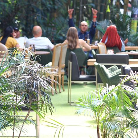 provenza la calle mas cool  famosa de medellin visitar medellin