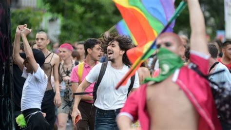 Por qué en junio se celebra el mes del Orgullo Gay