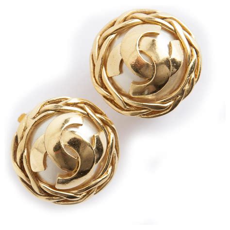 Cambon Chanel Boucles d oreilles clip CC perle CC Vermeil Doré ref