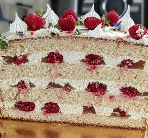 Naked Cake Framboises la recette du gâteau d anniversaire facile