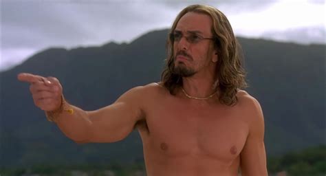 GUY WALKING NAKED ON BEACH ThisVid