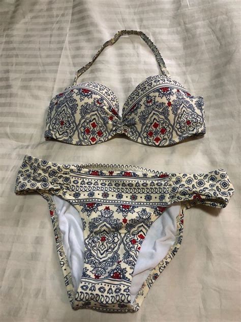 Roxy Bikini Set Women S Fashion Swimwear Bikinis Swimsuits On Carousell