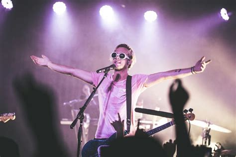 Pin by Yatzeli Estrada on Riker | Riker lynch, Cool bands, R5