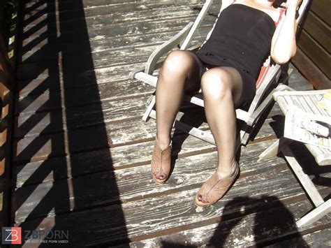 Je Me Chauffe Au Soleil Zb Porn