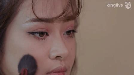 Học 3 kiểu đánh má xinh tuyệt trong 3 nốt nhạc cùng hot girl Mai Anh bạn sẽ chẳng sợ đánh má bị