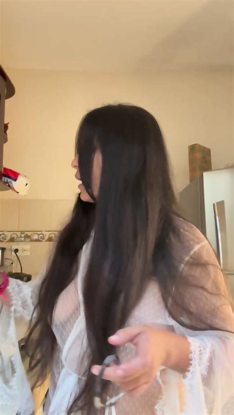 Latina Cachonda 2 Cachonda Latina