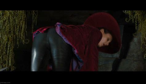 Naked Mila Kunis In Oz The Great And Powerful