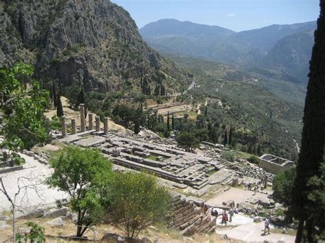 Delphi English Day Trip from Athens 2022