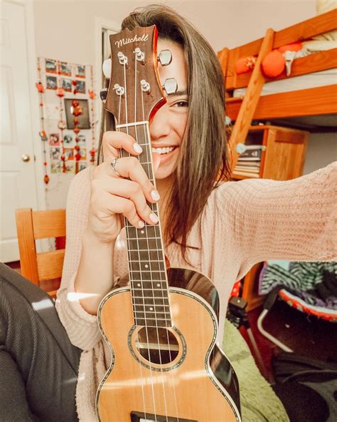 Nàng beauty blogger gốc Việt đang hot trên Youtube Làm video từ khi mới 10 tuổi sở hữu hơn 75