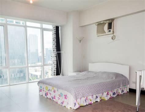 Studio Condo Unit For Rent In Aston At Two Serendra Bgc