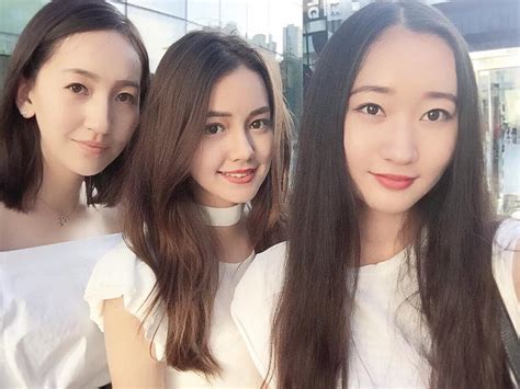 Hot Girl V N Xinh L I C N L Con Lai N A Th Ch U Sao N I